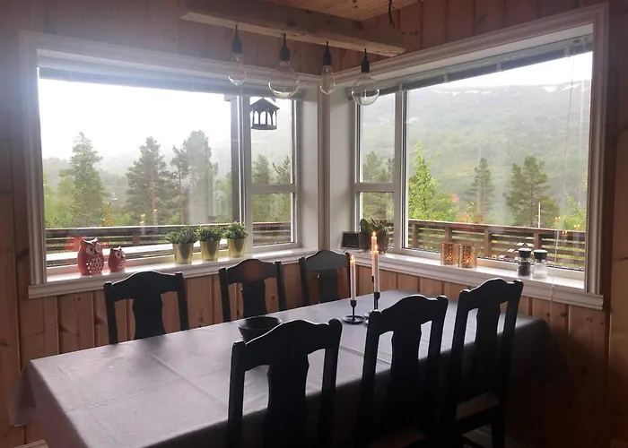 12 Person In Skare-by Traum *